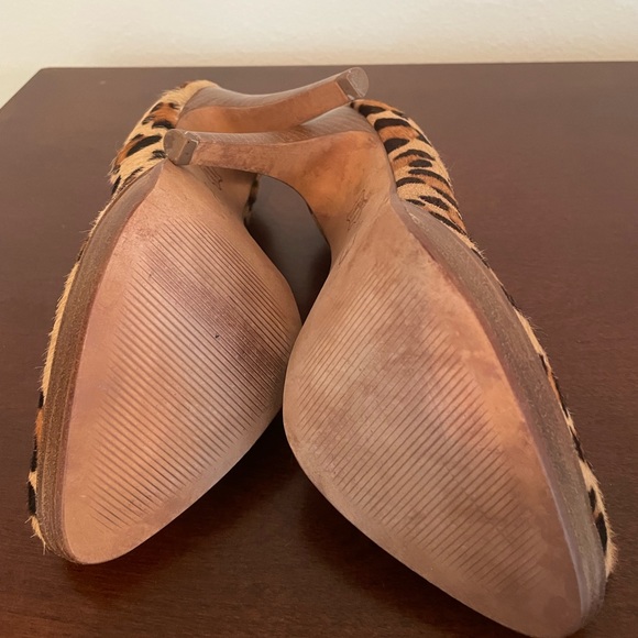 STEVEN by Steve Madden Leopard Print Pony Hair Pumps Heels Size 8.5 (run small) - Picture 6 of 7